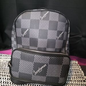 Large Journeyman Black and Gray Checkered Backpack